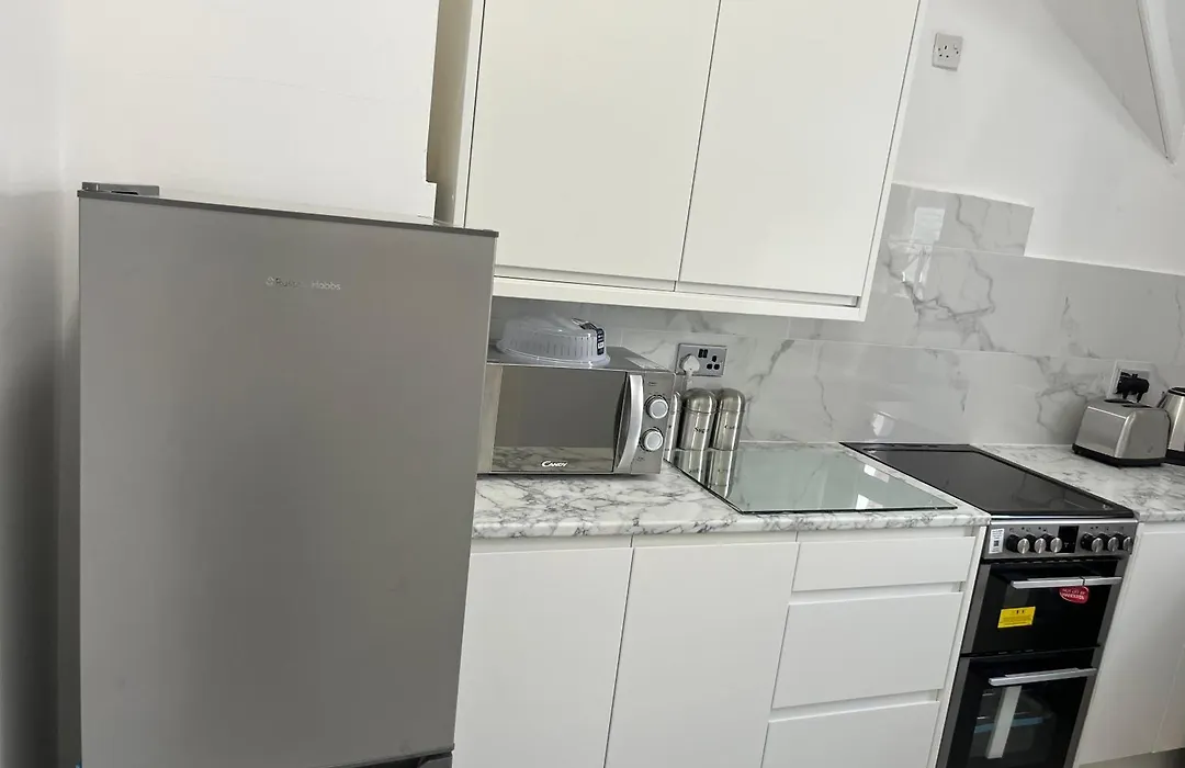 Charming 1 Bedroom Apartment In The Heart Of Manchester Close To Manchester City Centre And Etihad Stadium-1