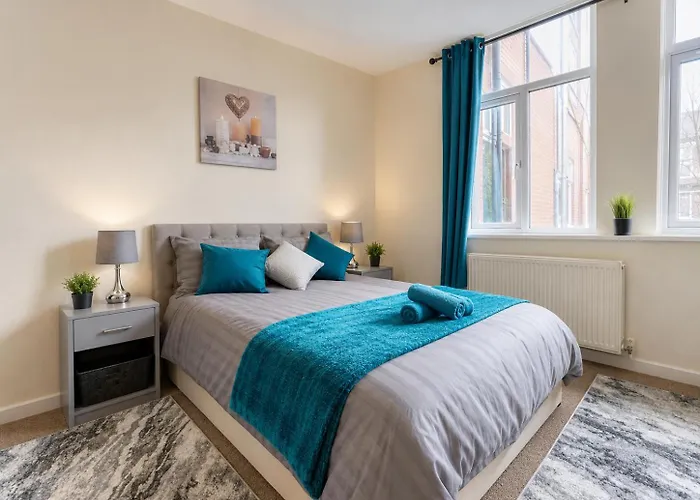 Elegant 1Br Stay Near Trafford Centre